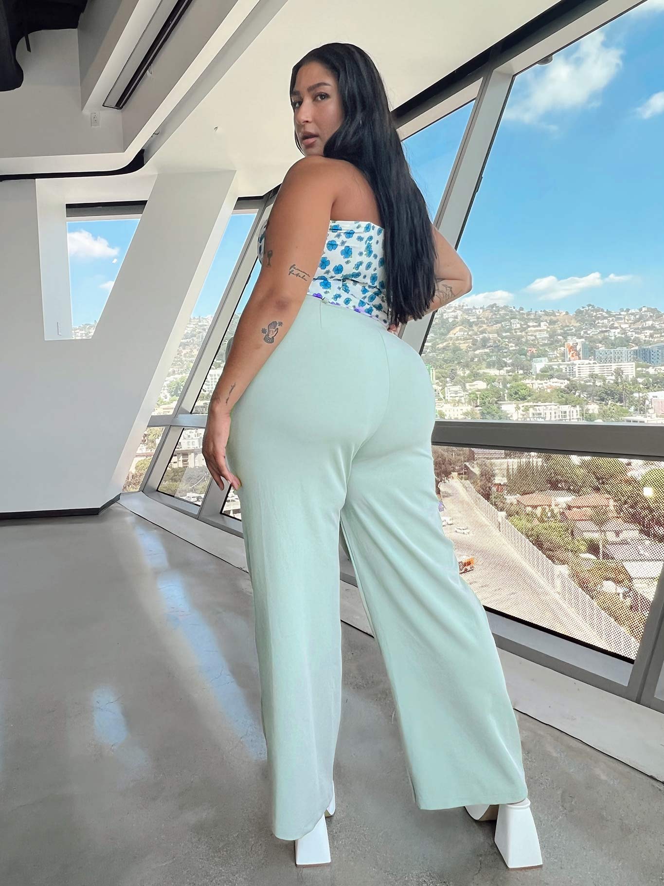 Archer Pants Green Curve - Image 4