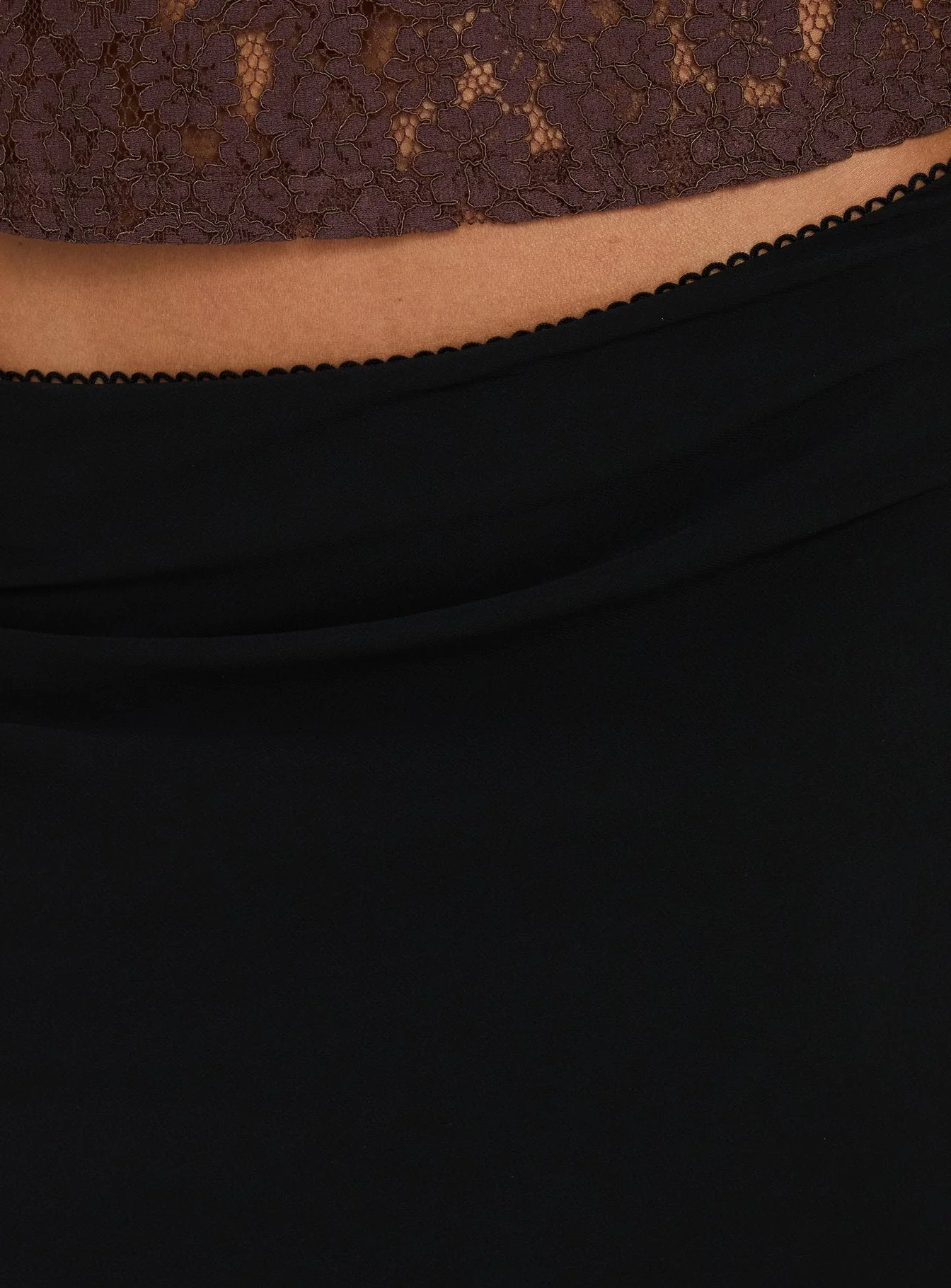 Clarabella Frill Midi Skirt Black - Image 6