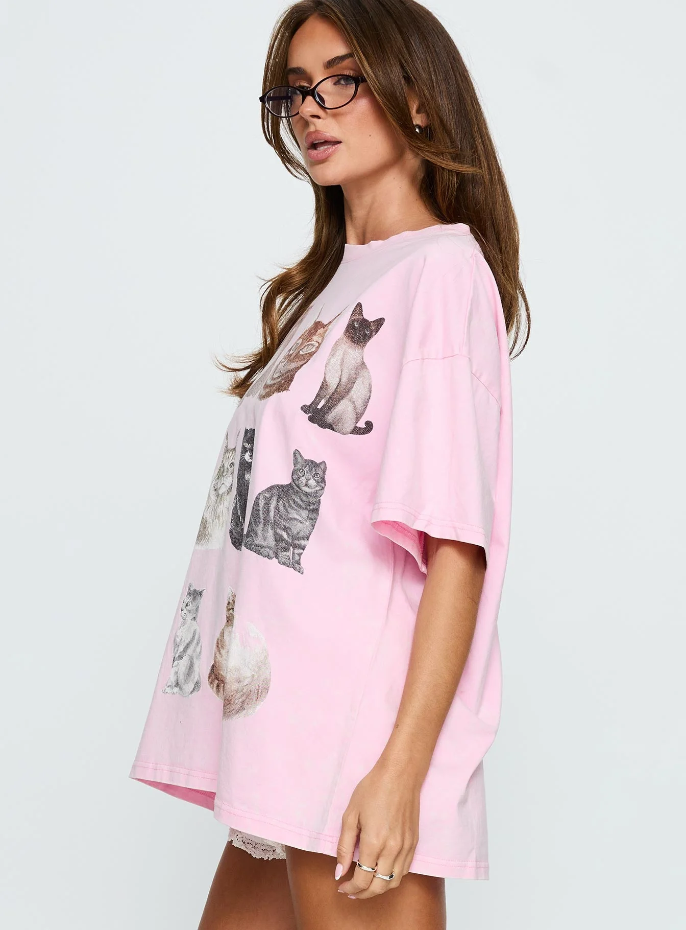 Feline Companions Oversized Graphic Tee Pink - Image 4