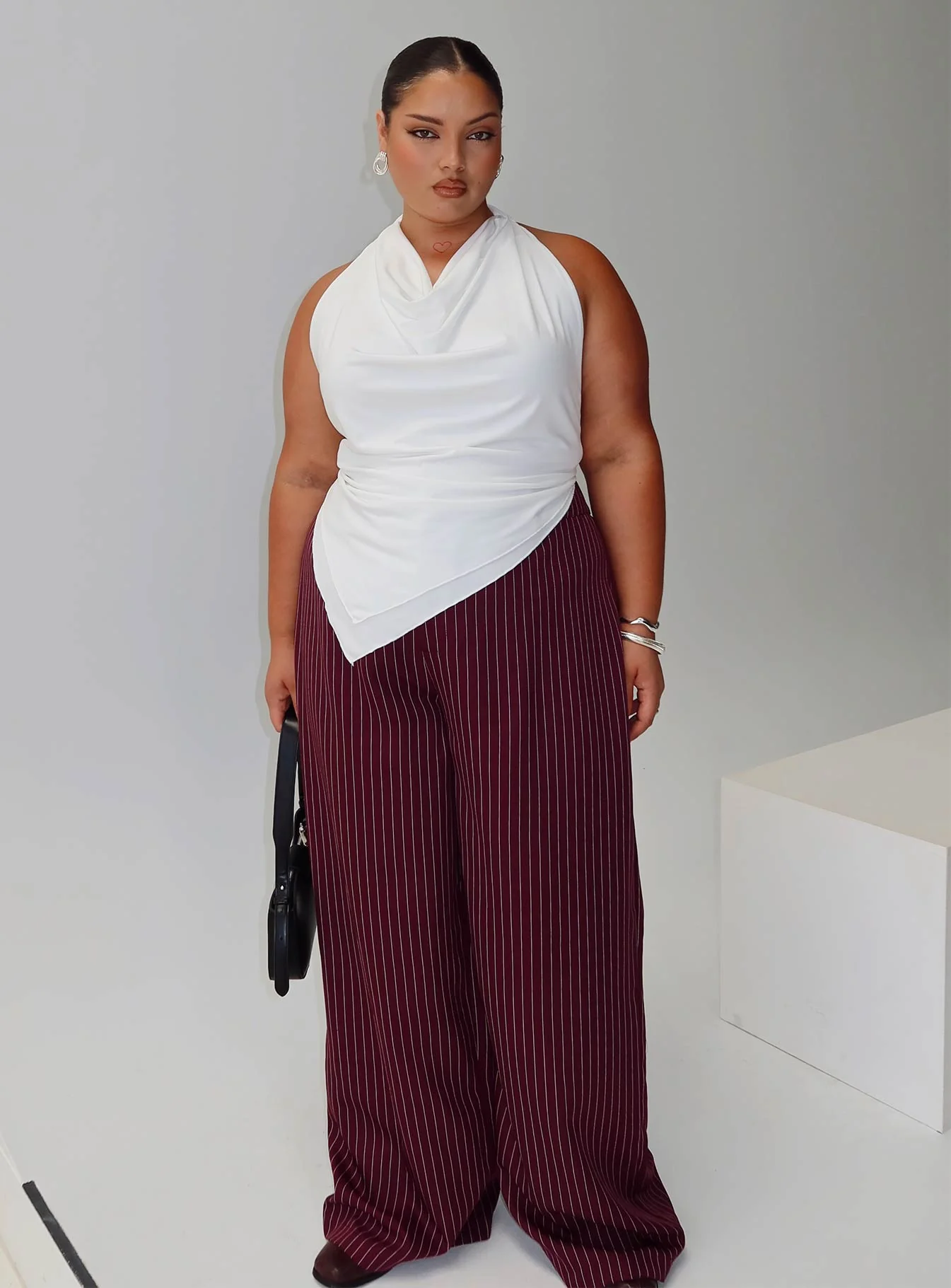 Interlude Top White Curve - Image 8