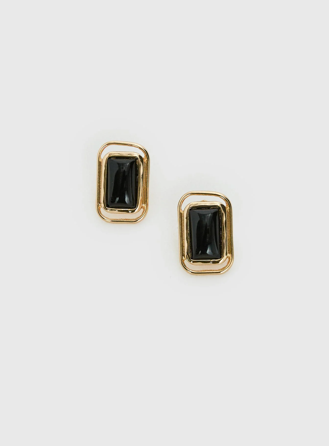 Kaelira Rectangle Earrings Gold - Image 3