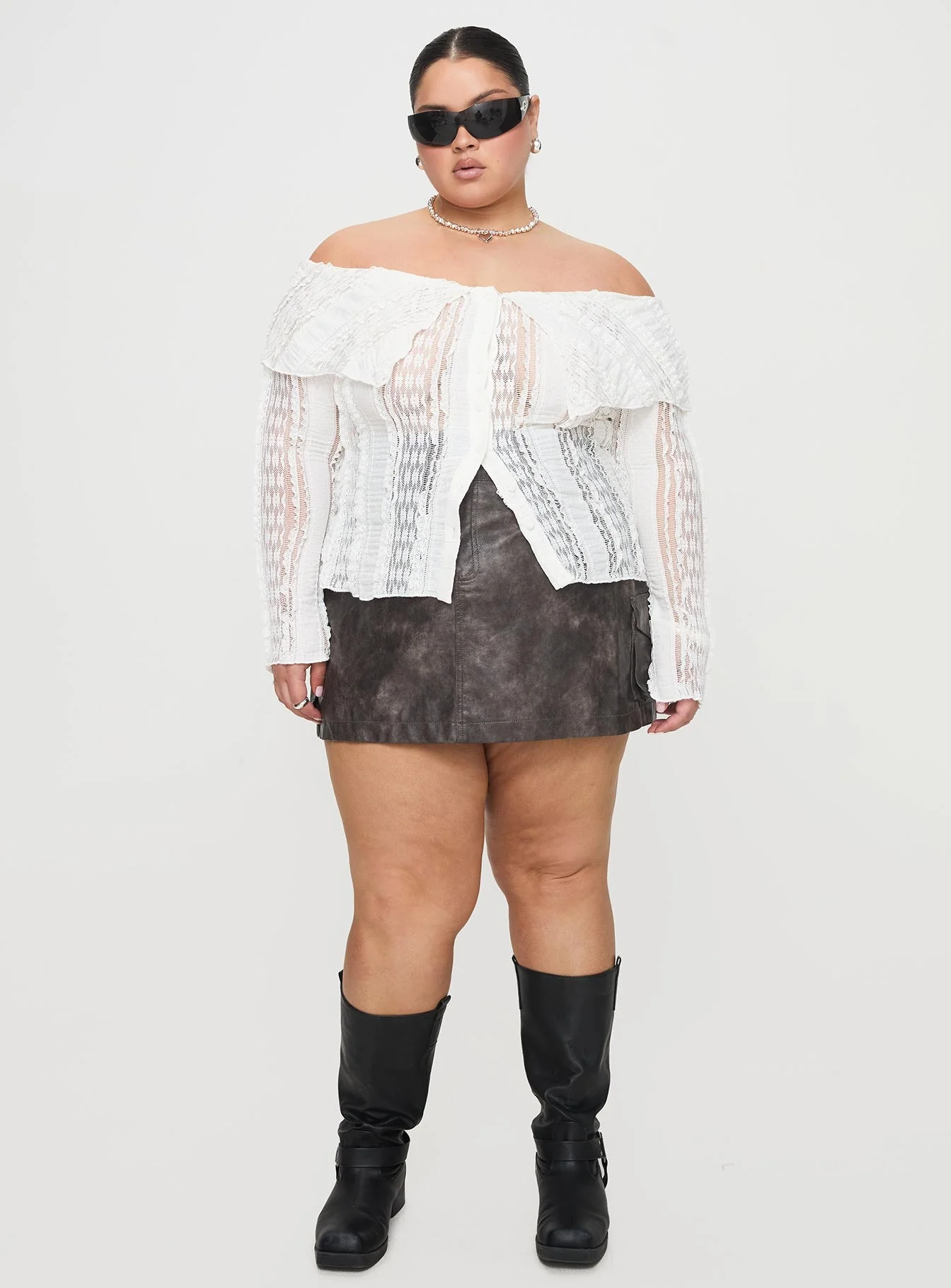 Lisbeth Off The Shoulder Top White Curve - Image 3