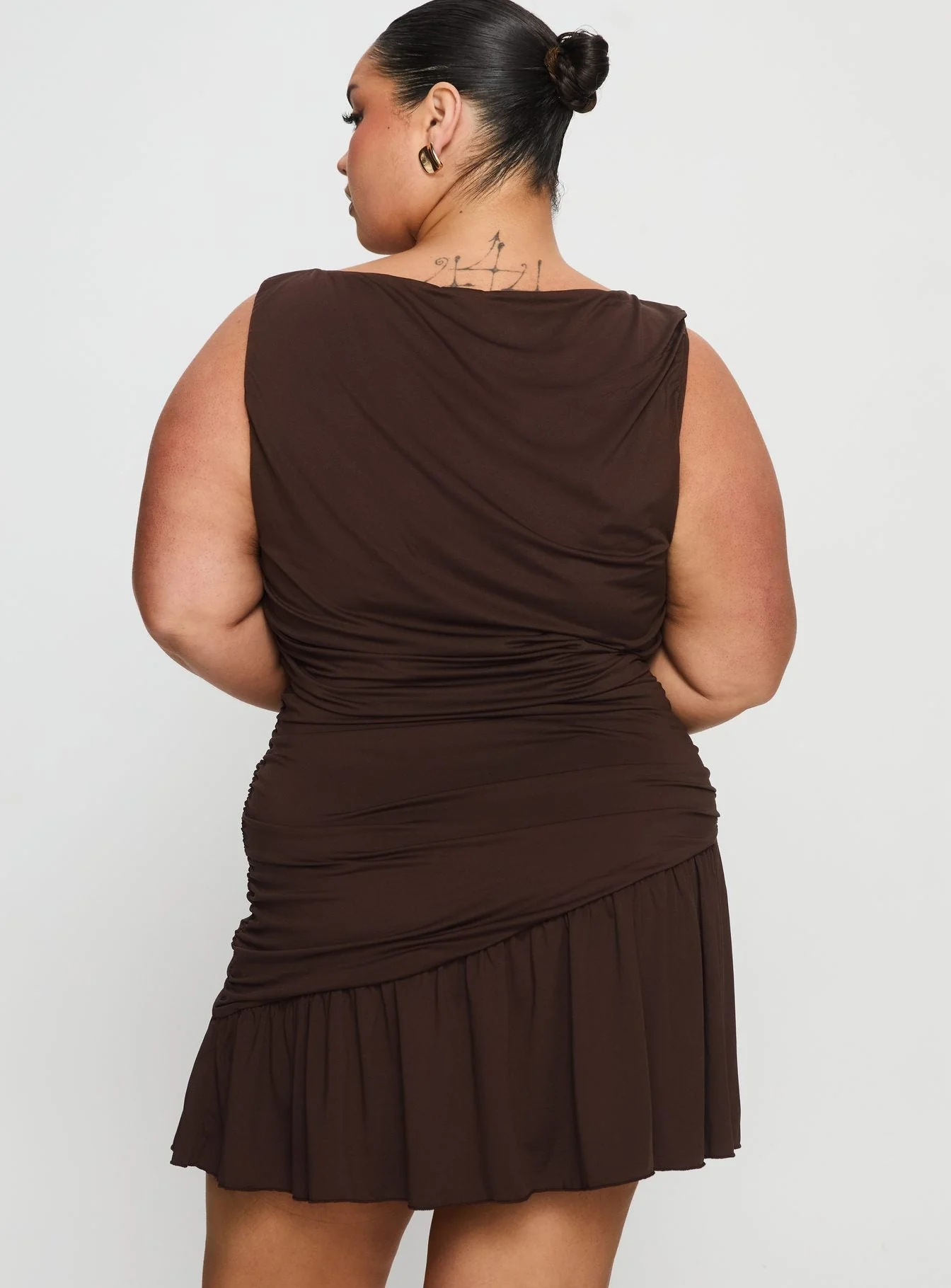 Mind Reader Ruched Mini Dress Brown Curve - Image 5