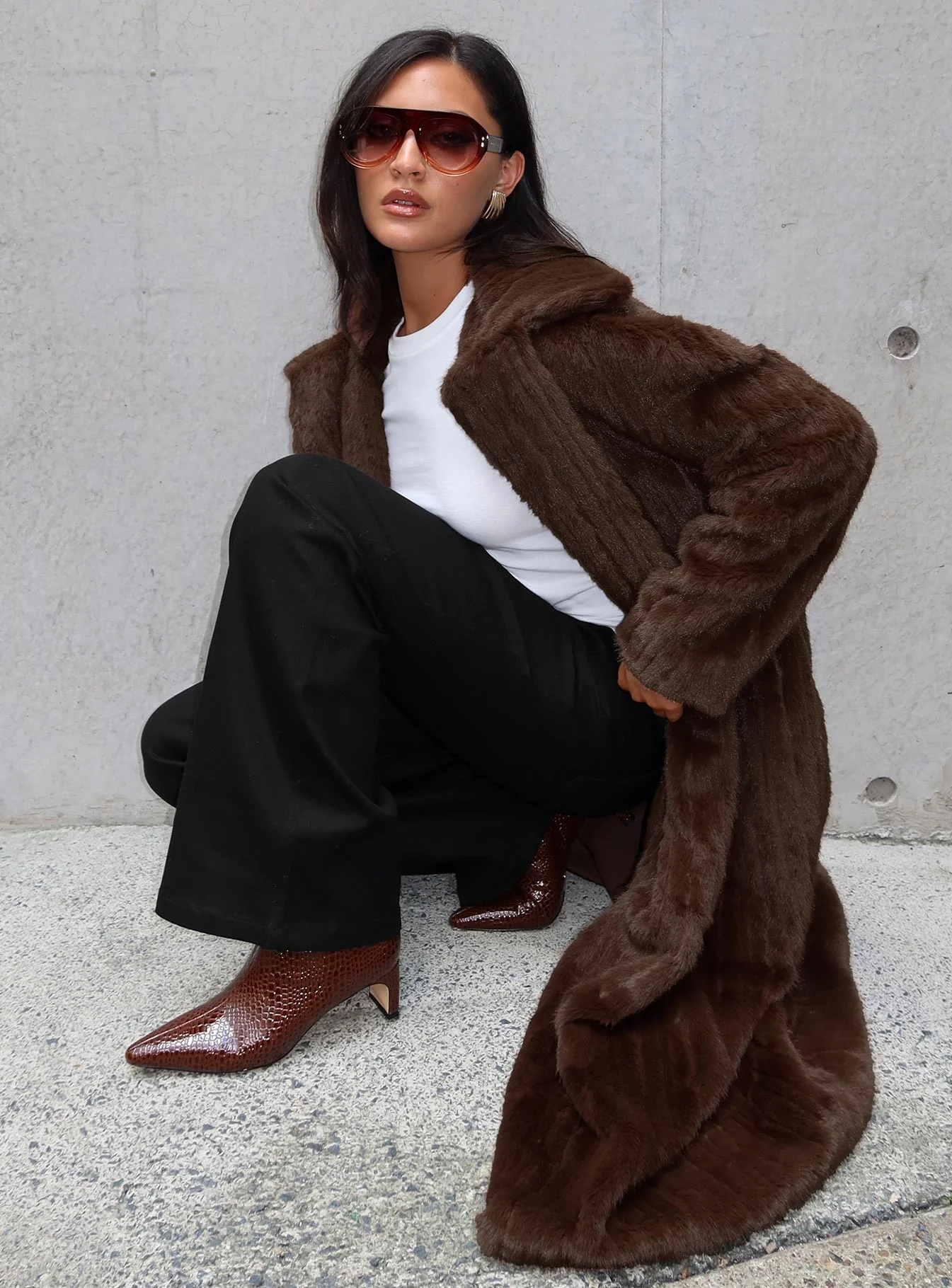 Moss Faux Fur Coat Chocolate - Image 12