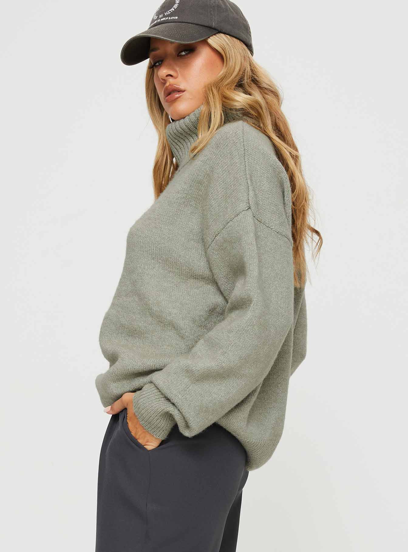 Oswin Turtleneck Sweater Green - Image 5