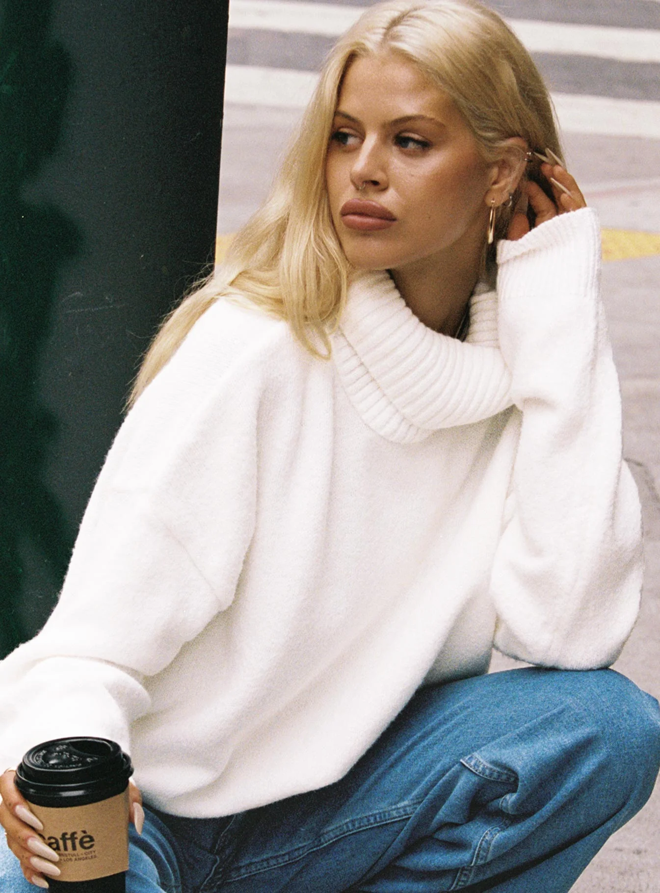 Oswin Turtleneck Jumper White - Image 9
