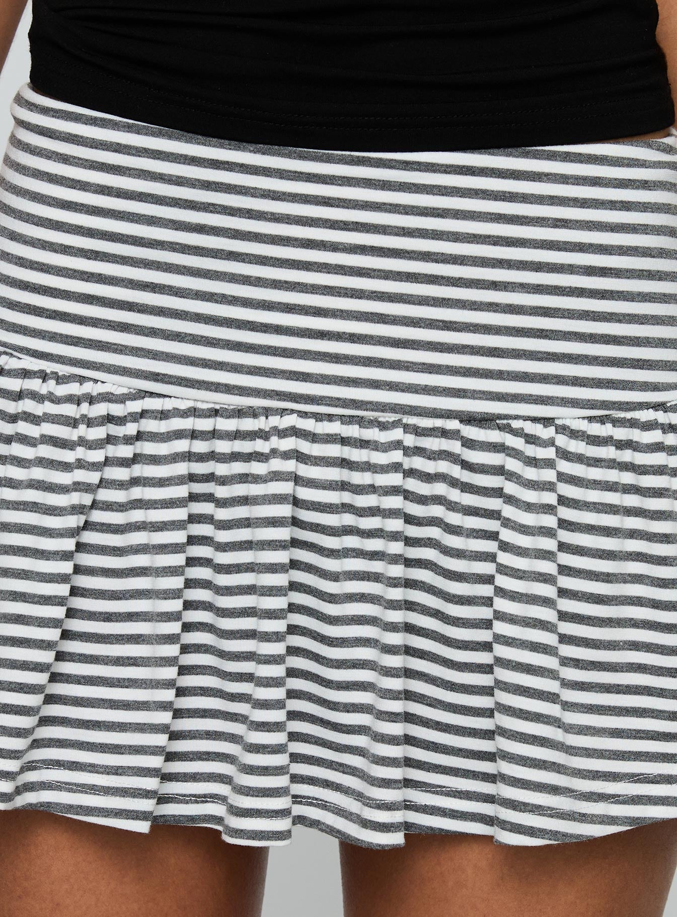 Ruelle Mini Skort Grey / White - Image 6