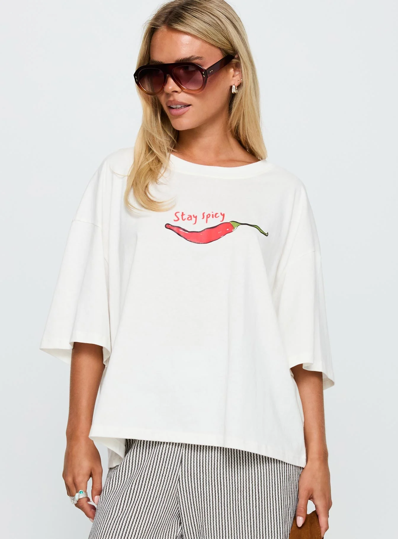 Stay Spicy Graphic Top White - Image 2