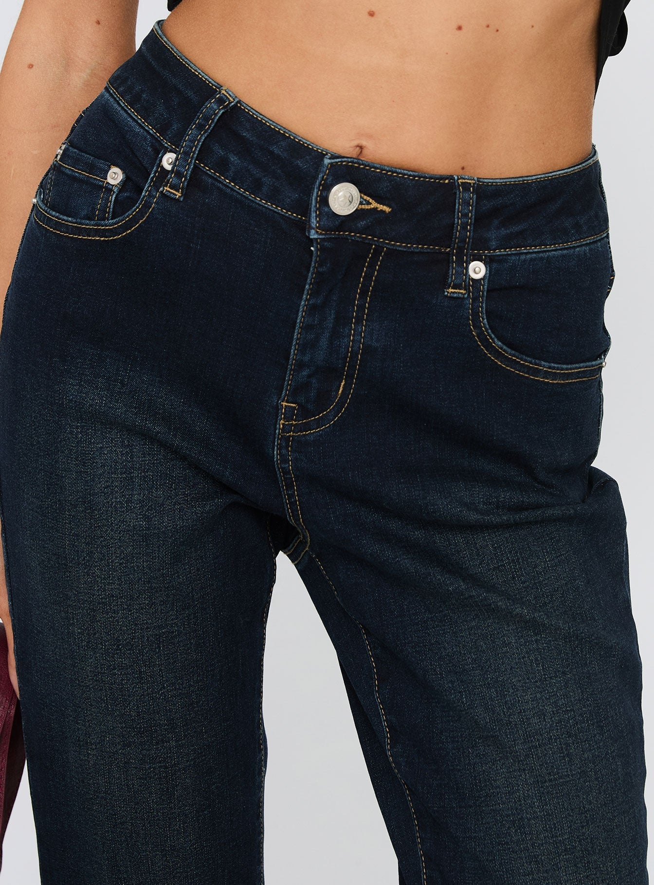 Thessara Mid Rise Bootleg Jeans Dark Blue - Image 6