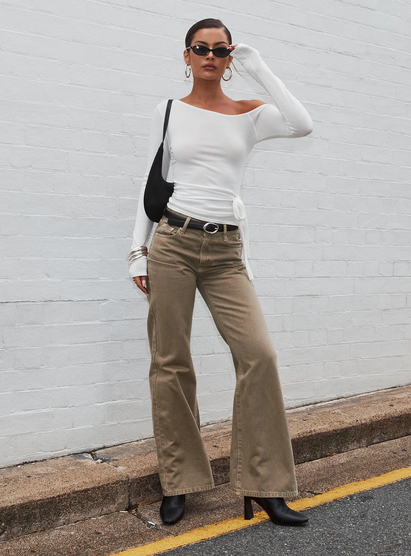 Under Control Mid Rise Wide Leg Jeans Washed Brown - Image 3